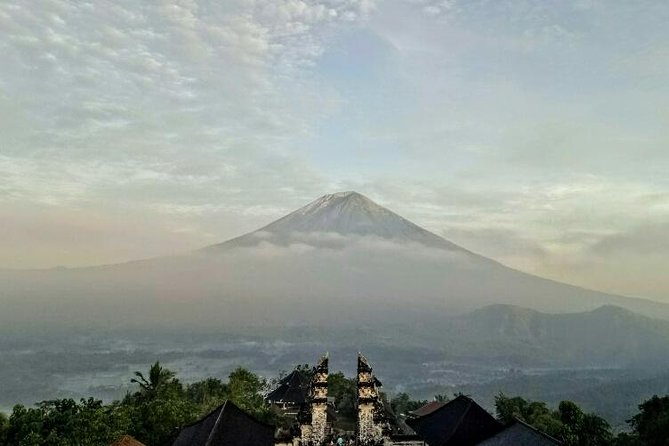Gate of Heaven and the Amazing East Bali - Pickup, timing, and the one risk with a 10-hour route