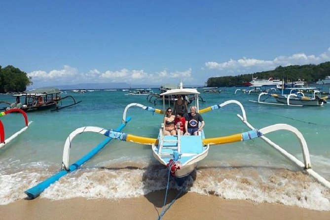 Gates of Heaven Temple and Blue Lagoon Snorkeling with All-inclusive - Drivers, English support, and that helpful photo touch