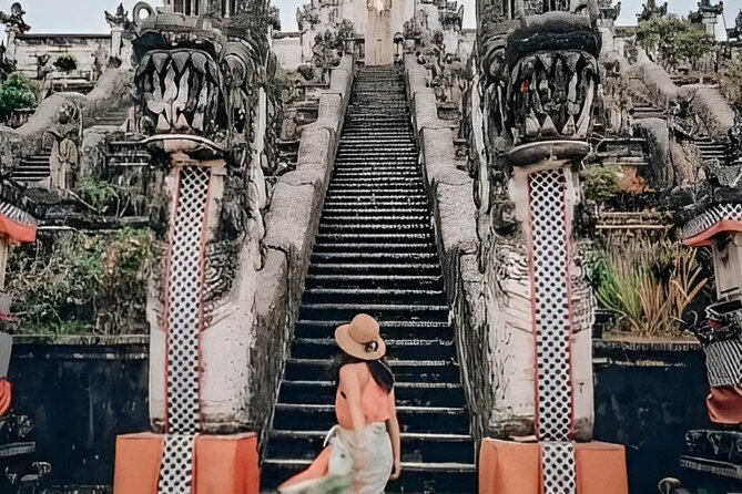 Gates of Heaven Tour: Tirta Gangga - Kanto Lampo Waterfall - What you’re really booking: a private photo circuit from Ubud