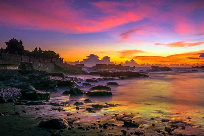 Half-Day Taman Ayun UNESCO and Tanah Lot Temple with private Car - Tanah Lot Temple: the offshore shrine and how to time it for sunset