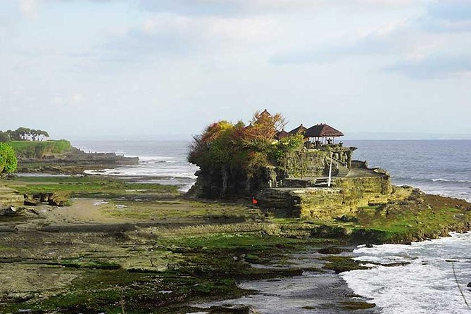 Half Day Tour: Tanah Lot Sunset & Taman Ayun Temple Included Entrance Ticket - How the included tickets and private car affect value