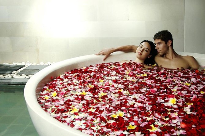 Half Day Tours: Bali 2 Hours MASSAGE & SPA - ROMANTIC SUNSET Dinner at JIMBARAN - Seminyak Pickup and the Minivan Reality Check