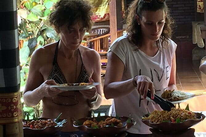HALO BIKE Downhill Bali Countryside Cycling Tour - Tegalalang rice terraces and Bangli back roads: the ride’s backbone