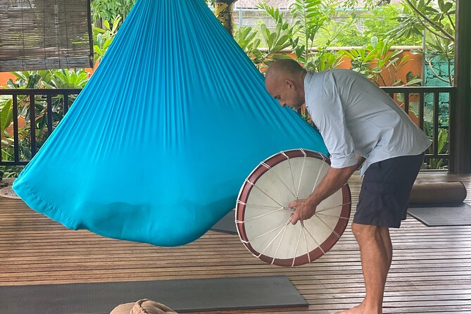Hammock Sound Healing on Nusa Lembongan, Bali - Inside the open-air Balinese shala: hammocks, instruments, and nature sounds