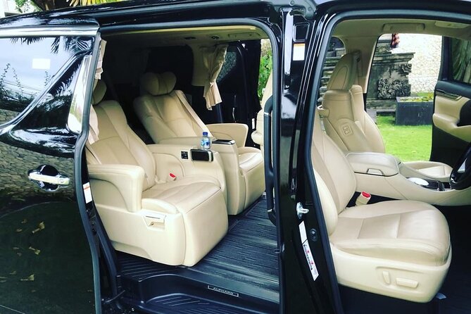 Hire a Luxury Private Car in Bali with an English Speaking Driver - The English-Speaking Driver: Local Help, Not Just a Chauffeur