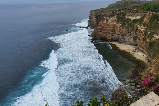 Incredible Uluwatu Temple Sunset & Kecak Fire Dance - Stop 3: Jimbaran Beach time and seafood dinner on your own terms