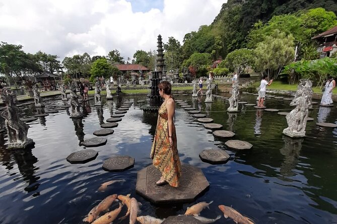 Instagram Tour Popular Spot in Bali - Private & All-inclusive - Jimbaran at sunset: seafood dinner plus a built-in break