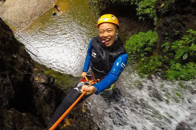 Intermediate canyoning tour in Bali " Maboya Canyon " - The lunch reset and your GoPro footage