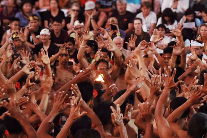 Kecak and Fire Dance Ticket at Uluwatu Temple - What happens during the 1-hour show, step by step