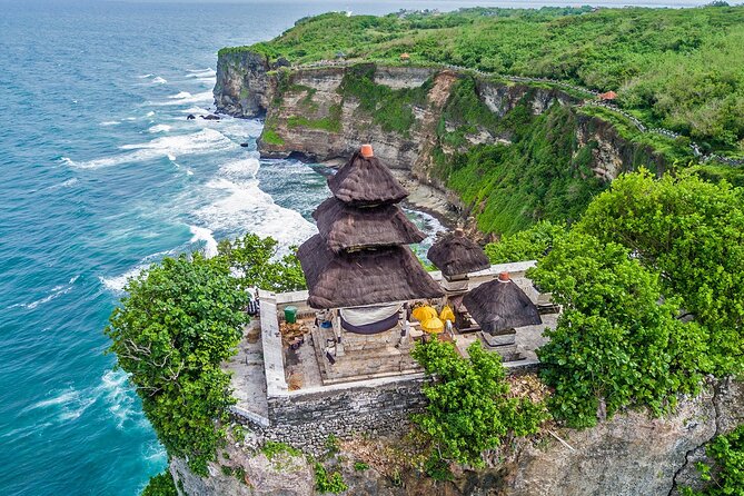 Kecak Fire Dance and Sunset at Uluwatu Temple All Inclusive - How this Uluwatu sunset tour flows from temple to fire dance