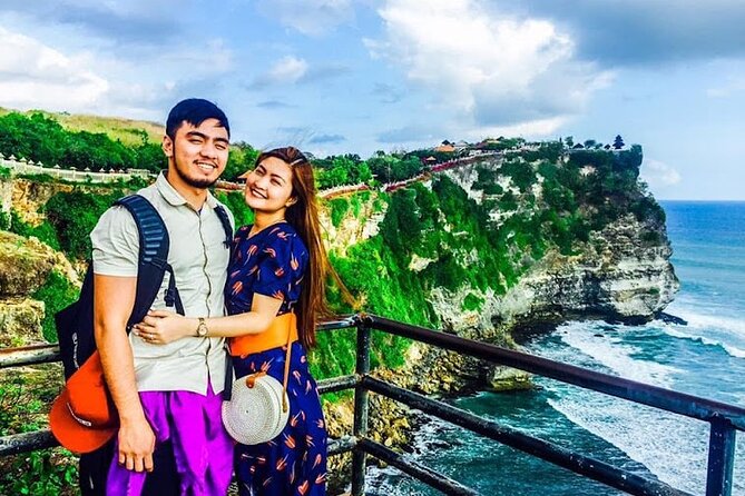 Kecak Fire Dance and Sunset at Uluwatu Temple All Inclusive - Uluwatu Temple visit: ocean cliffs, rituals, and monkey-proofing