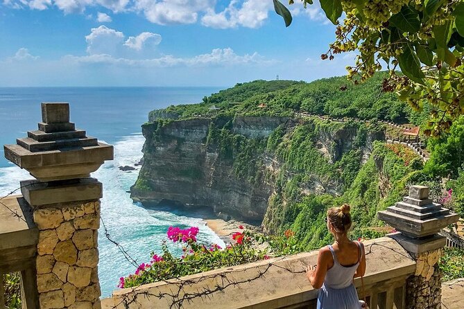 Kecak Fire Dance and Sunset at Uluwatu Temple All Inclusive - Kecak Fire Dance at 18:00: seating, timing, and what you’re watching