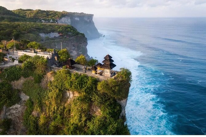 Kecak Fire Dance and Uluwatu Temple with Private Car Service - Private car service: less hassle, more control