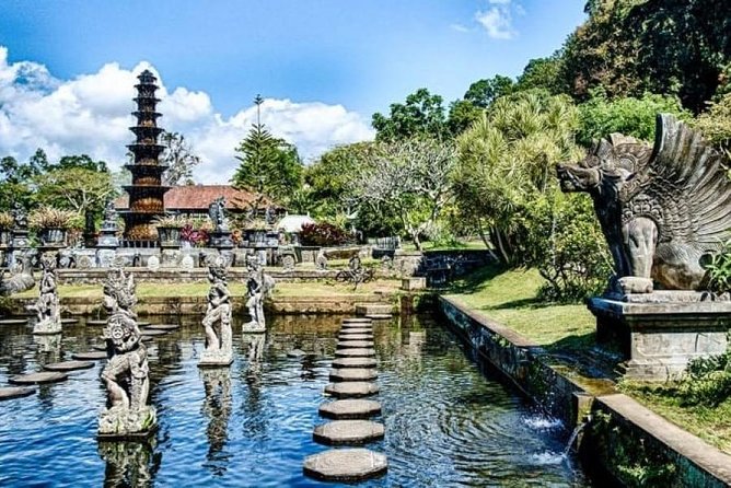Lempuyang Temple Tour With Lunch and Pick Up - The Beach Stop: Jasri and White Sand Break (Plus Charly’s Chocolate)