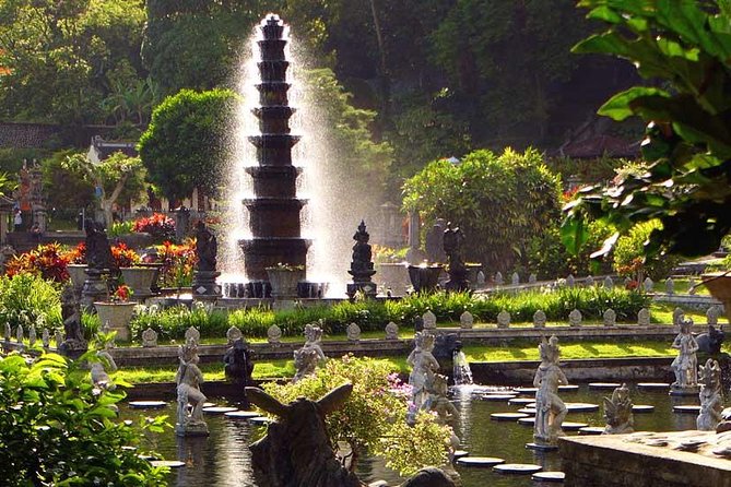 Lempuyang Temple Tour With Lunch and Pick Up - Guides Matter: The Difference Between Fine and Great