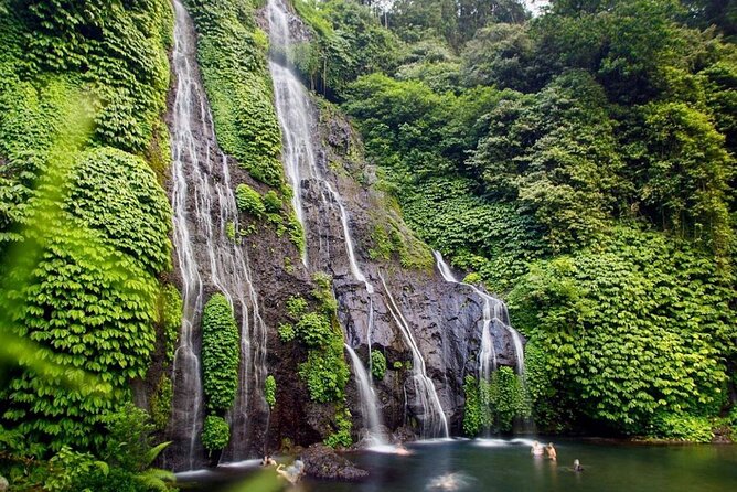 Lovina Sunrise Dolphin & Waterfall Tour - Ulun Danu Bratan Temple (Lake Bratan): the Balinese landmark moment