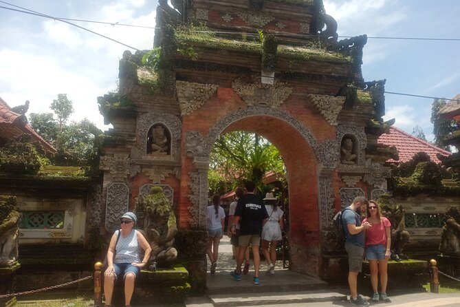 Magic Of Ubud Temple Swing And Waterfall Private Guided Tour - Tegalalang Rice Terrace: The Scenic Stop That’s Worth Slowing Down For