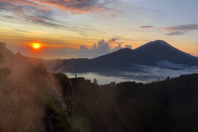 Mount Batur Sunrise Hike And Natural Hot Spring - Exploring the Main Crater and Descending in a Different Way