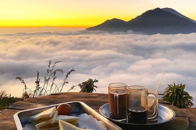 Mount Batur sunrise hike & white water rafting - Cold summit reality: dress like you’ll feel it