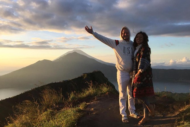 Mount Batur Sunrise Hike with Sekumpul Waterfalls Tours - The day’s timing: coffee at 3:15, breakfast around 6:00, and downhill by 8:30