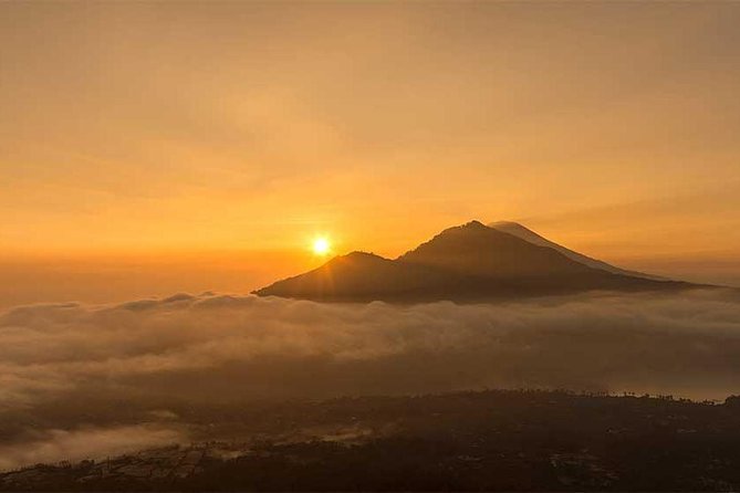 Mount Batur Sunrise Trekking and Natural Hot Spring - Key Highlights You’ll Feel Early