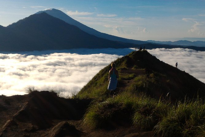 Mount Batur Sunrise Trekking Optional Tour - Summit breakfast: volcano steam eggs and hot tea while the sky wakes up