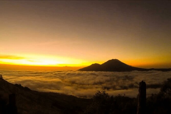 Mount Batur Sunrise Trekking Sharing Group - Volcanic steam breakfast: bread, bananas, and eggs with a story