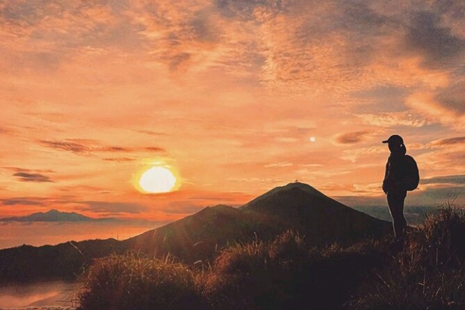 Mount Batur Sunrise Trekking with Natural Hot Spring - Hotel pickup and transfers: what to expect before the climb