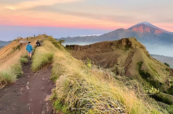Mount Batur Sunset Trekking - Summit Time: Sunset Views, Volcano Steam, and the Included Meal