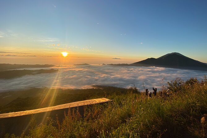 Mount Batur Trekking and Natural Hot Spring - All Inclusive Tour - Breakfast in Volcanic Steam and Rim Views at the Summit