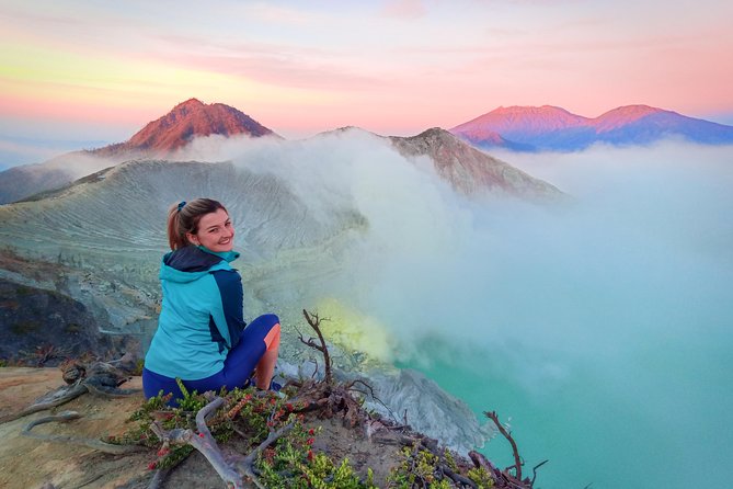 Mount Ijen Blue Flame Tour from Bali - Seeing the blue fire at 4am, then the turquoise lake at 6am
