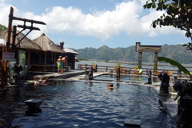 Mt Batur Sunrise, Breakfast & Natural Hot Springs - The Descent: Where Good Guidance Matters
