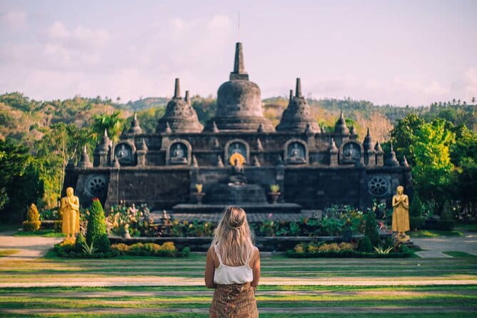 North Bali highlights: Buddhist temple, Waterfall & hot spring - How physically demanding is it really?