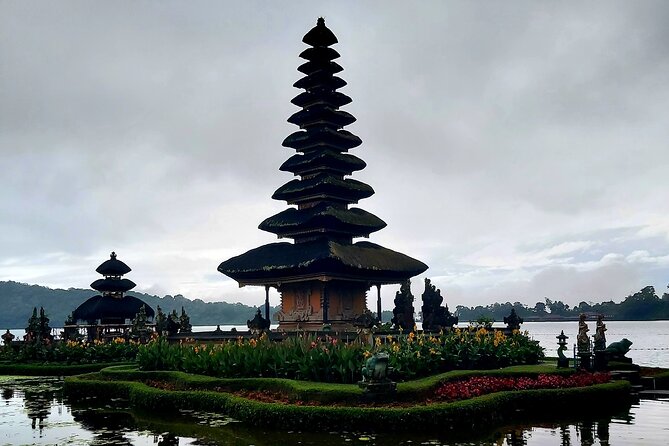 North Bali Private Tour - All Inclusive - Stop 4: Banyumala Twin Waterfalls and the walk that deserves good shoes