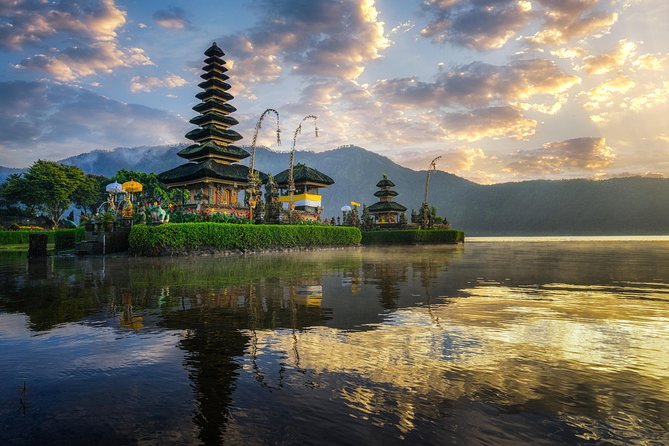 North Bali: Sekumpul Waterfalls and Ulun Danu Temple Tour - Taman Ayun Water Temple: UNESCO Status Without the Rush