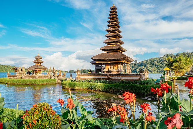 North Bali: Sekumpul Waterfalls and Ulun Danu Temple Tour - Group Size, Comfort Breaks, and the Driver-Guided Difference