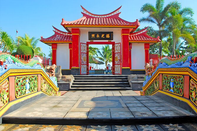 North Bali Tour - Visiting Rice Terrace, Lake, Waterfall, Temple and Hot Spring - Lunch in Lovina Beach: a proper break before the monastery and hot springs