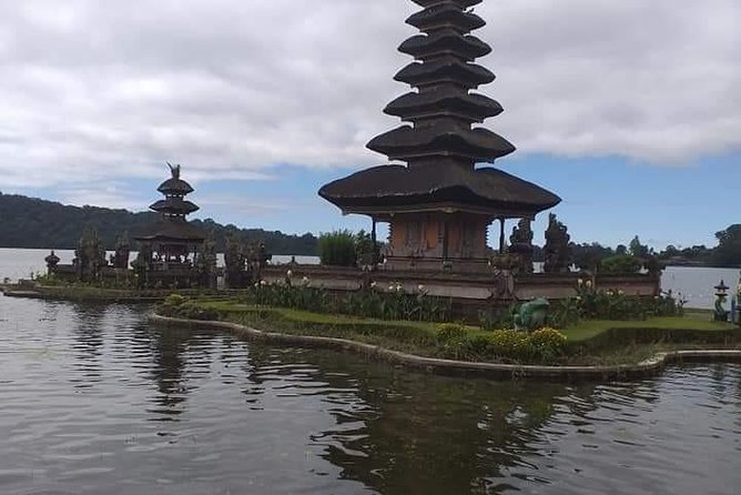 Notherm charm with sunset on the beach and temple - Ulun Danu Beratan: temple views that feel cooler and calmer