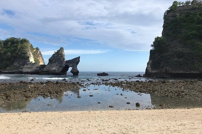 Nusa Penida 2 Day 1 Nights Guided Private Bali Tour - Day 2 on Nusa Penida east: Atuh, Diamond Beach, Tree House, and Teletubbies Hill