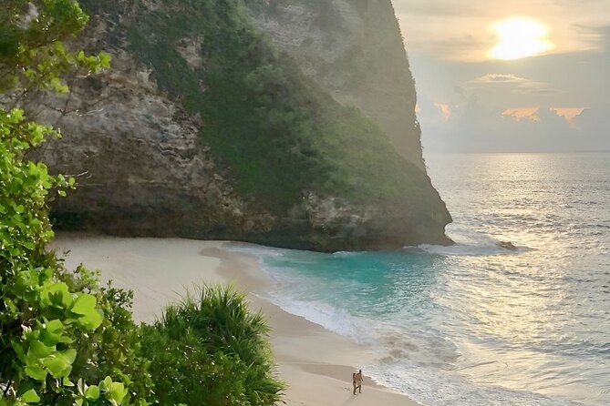 Nusa Penida Day Tour Kelingking Broken and Angels Bay - Guides who help with photos (not just directions)