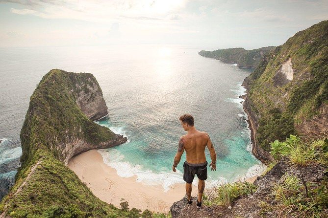 ️ Nusa Penida Instagram Tour: The Most Famous Spots (Private All-Inclusive) - Kelingking Beach plus the Thousand Islands viewpoint: steep steps are the main event