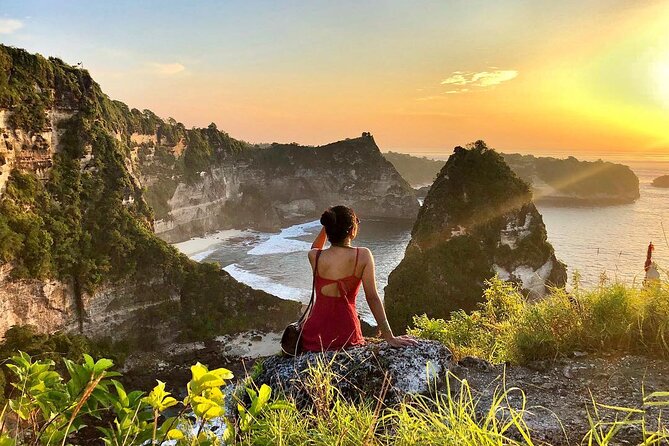 Nusa Penida Instagram Tour: The Most Iconic Spots (Private & All-Inclusive) - What the guide actually does for your photos