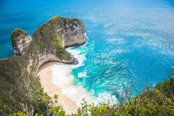 Nusa Penida Island Tour Package With Snorkeling - Crystal Bay snorkeling: four sites, coral reefs, and underwater obstacles