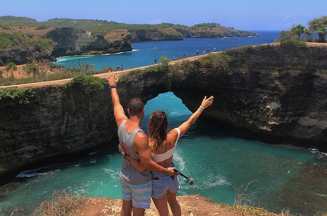 Nusa Penida Private Snorkeling and West Tour Start from Bali - Lunch, snorkeling gear, and the included extras that reduce hassle