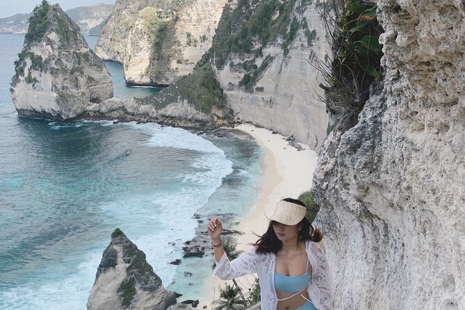 One Day Private Tour East & West Nusa Penida by Penidago - Kelingking Beach: The T-Rex Lookout Moment