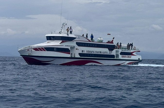One way fast Boat between Padangbai and Gili Islands or Lombok - Seats, ventilation, and safety gear that make the ride more bearable