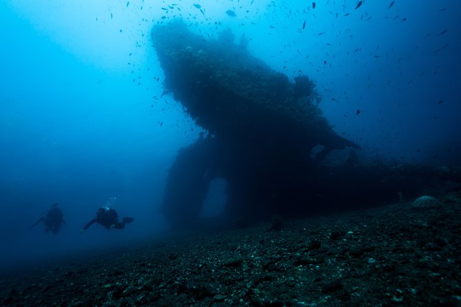 Open Water Course in Tulamben - Get Certified in Bali - Equipment and instructor support: what’s included, what’s not