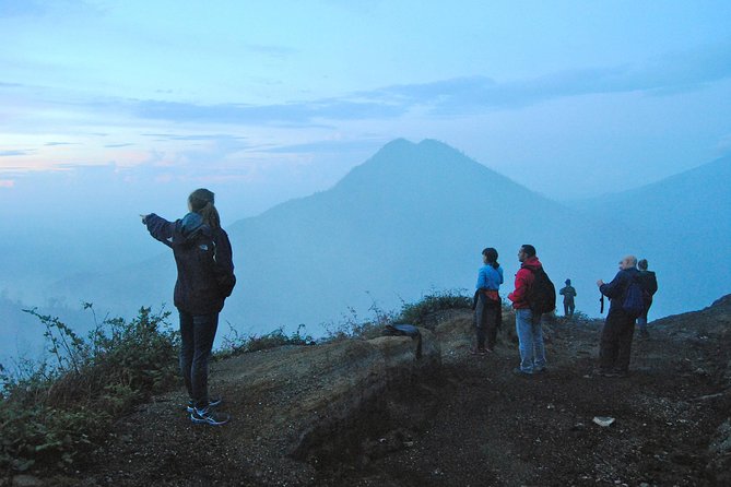 Overnight Mount Ijen Blue Fire Trek Tour From Bali (Private-All Inclusive) - The Ijen Crater Moment: 2:00 am Starts, Hot Drinks, and Real Sulfur Work
