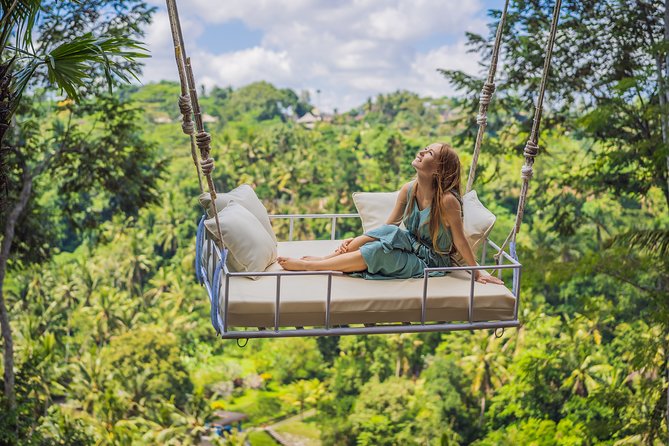 Pick 5 Destinations: Customized Ubud Tour - Mount Batur: volcano and lake lunch views
