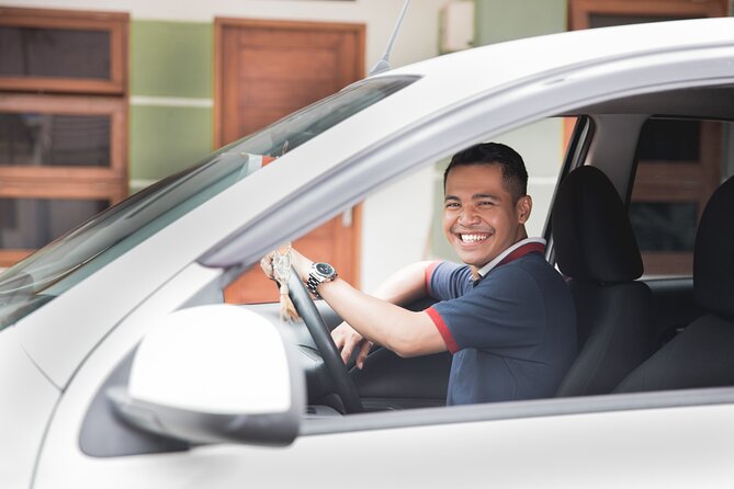 Private Arrival Transfer: Bali Airport to Kuta, Legian, Seminyak and Nusa Dua - DPS Arrival Without the Taxi Chess Match